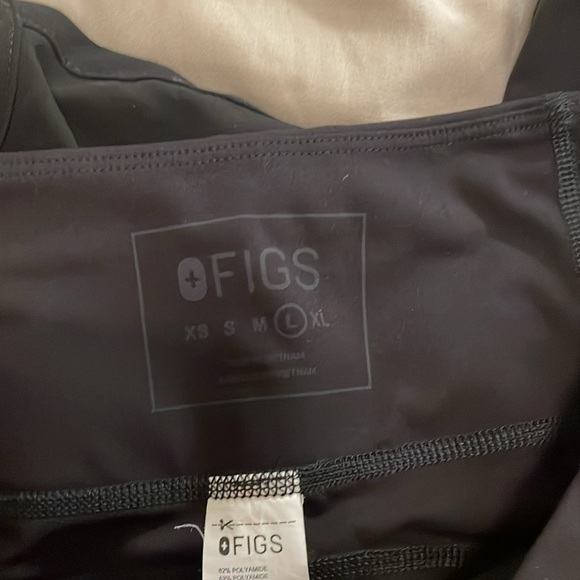 FIGS Black Scrubs - Picture 3 of 3